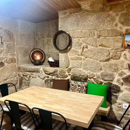 Casinhas Da Capela Tourem