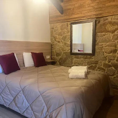 Casinhas Da Capela Hébergement de vacances Tourem