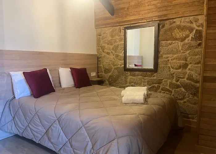 Casinhas Da Capela 펜션 Tourem